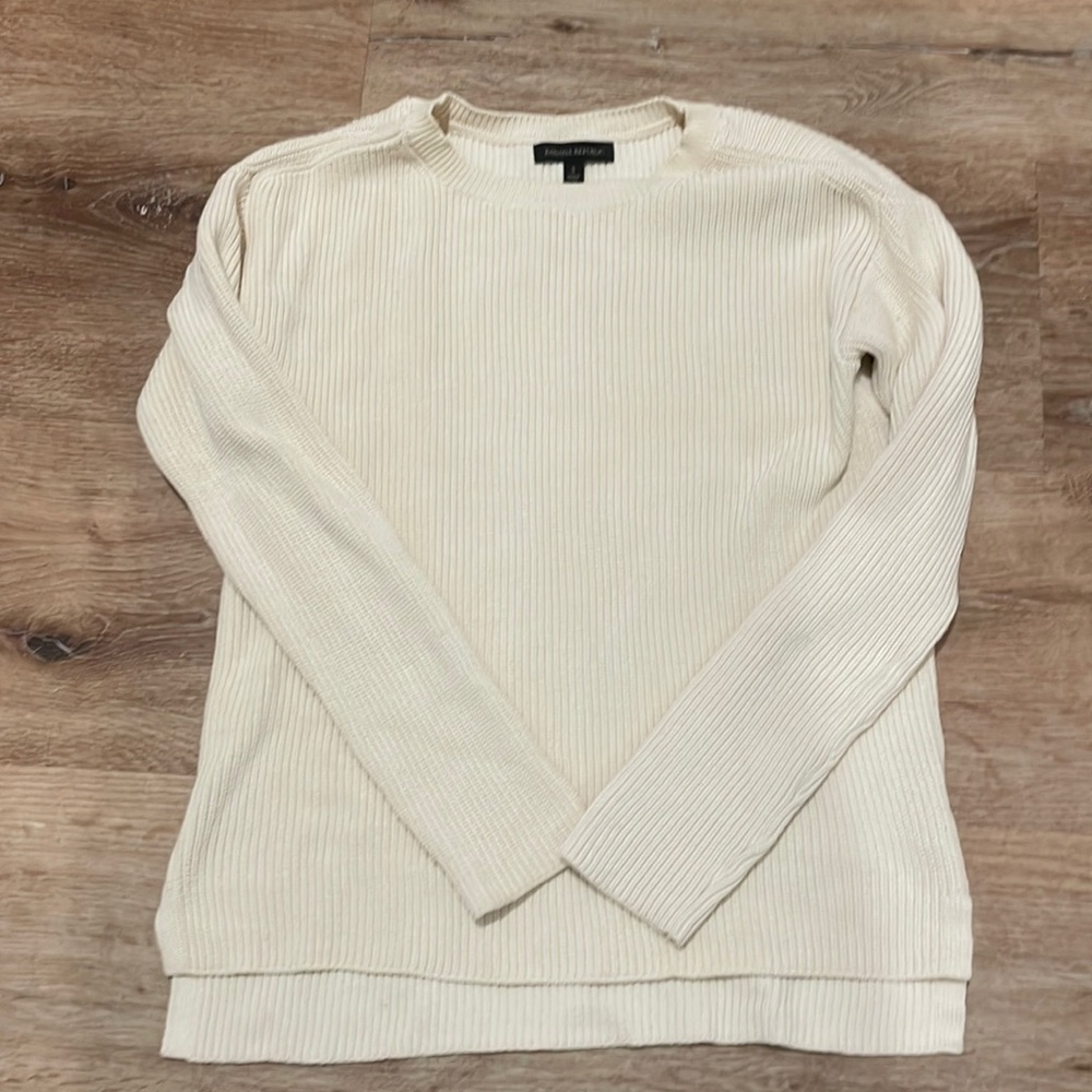 Women’s small cream Banana Republic knit sweater. Crew neck. Long sleeve.